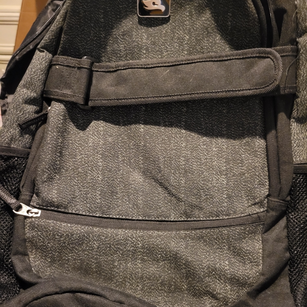 Tony Hawk backpack...new - Picture 4 of 4